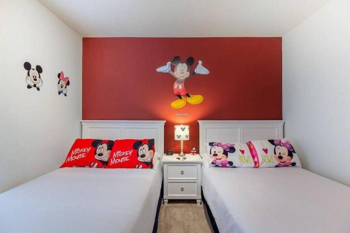 Enjoy a Cozy 3 BRClubhouseNear Disney and more