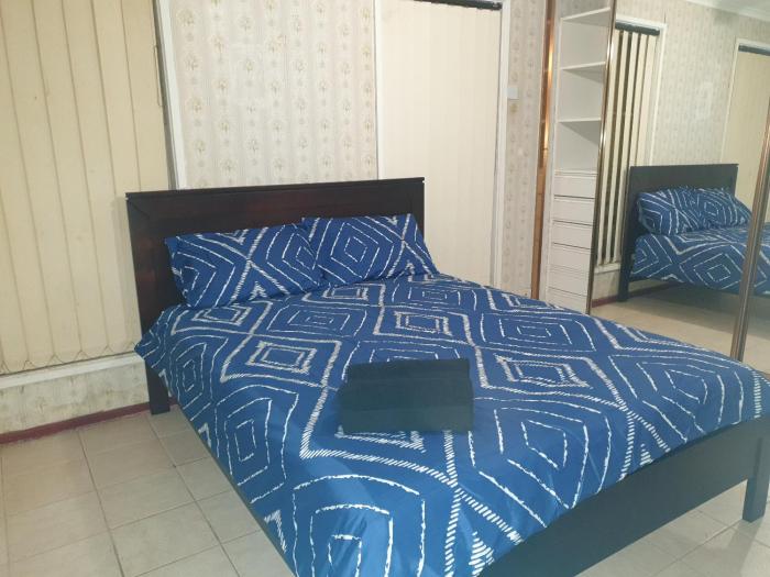 Private room with shared facilities W