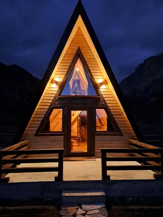 Wooden cottages KONAK