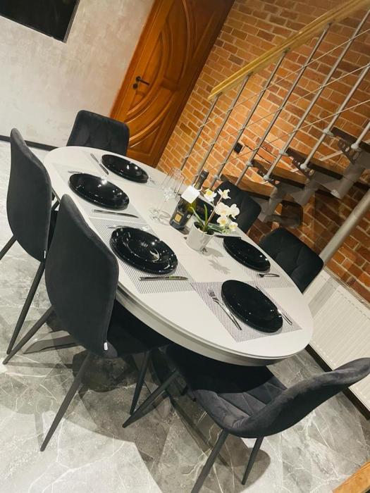 BRIVIBAS RESIDENCE - STONES, free PRIVAT parking, free WIFI, self check-in