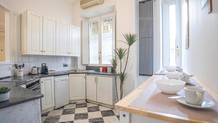 EasyTopStay - Colonna Guest House