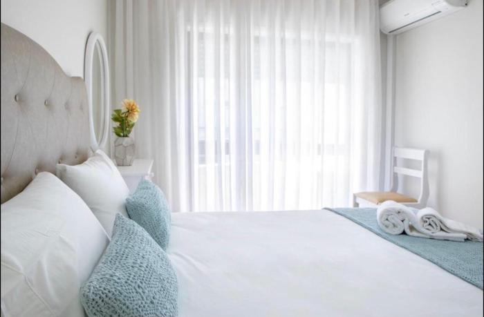 Belas Artes Apartment by LovelyStay