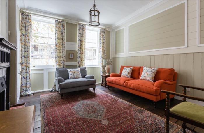 The Hearts Of Old 3 bedroom in the West End