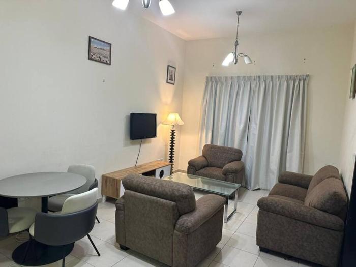 Stylish 1bhk at silicon oasis