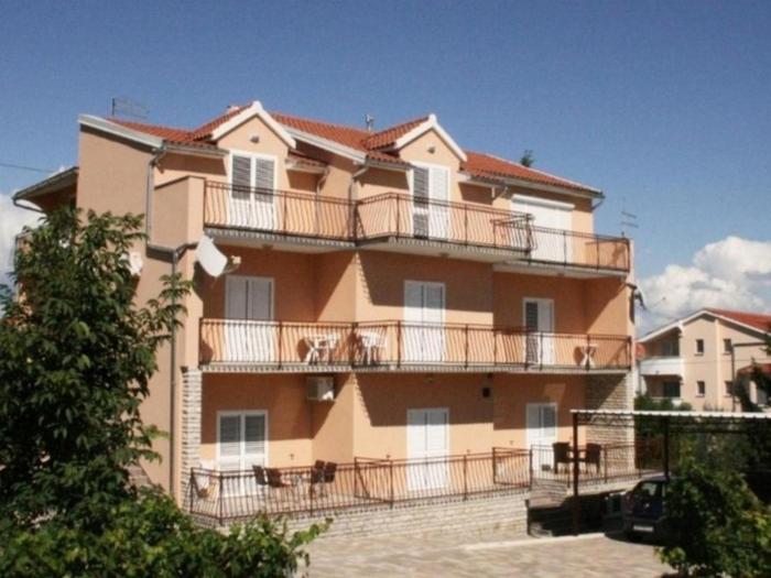 Apartments with a parking space Vodice - 21743