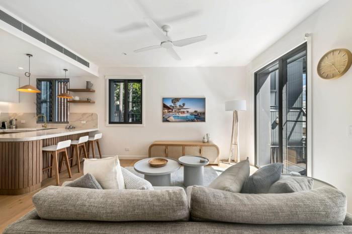 Luxury Retreat New Villa 17, Hastings St