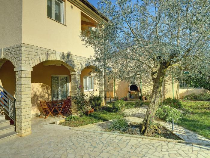 Apartment in Pula near the Sea