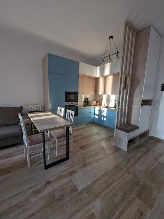 Nuovo e moderno appartamento con vista mare a Uji i Ftohte - posto auto incluso