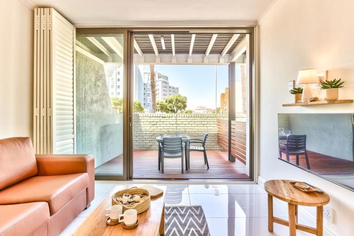 Seaside Retreat with Amazing Views and No Loadshedding