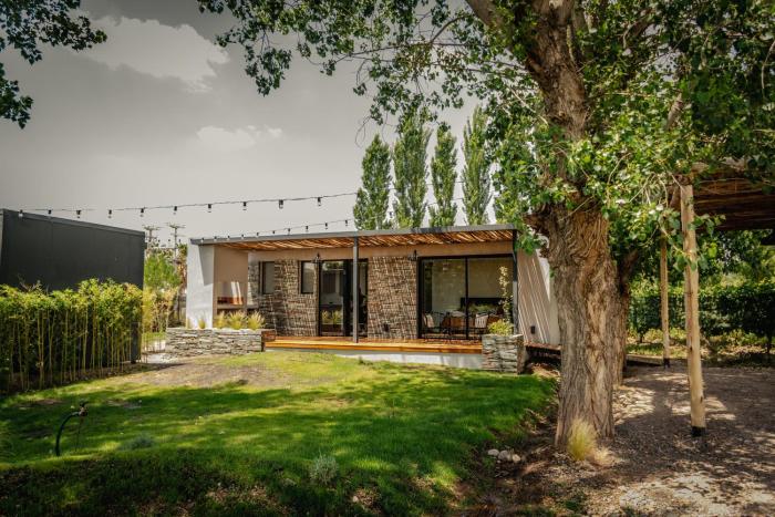 Lodwine Lodge Apartments