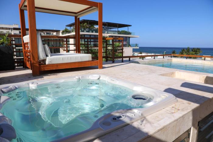 ATC18 2bed Ocean View penthouse with jacuzzi and private pool