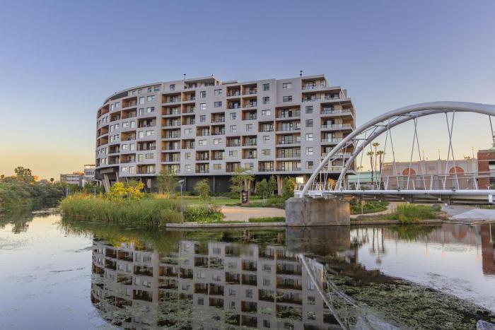 Waterstone East C103 by Host Agents