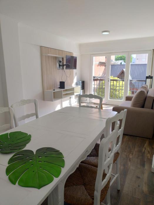 Depto en lo mejor de Güemes 4 personas, 2 amb.