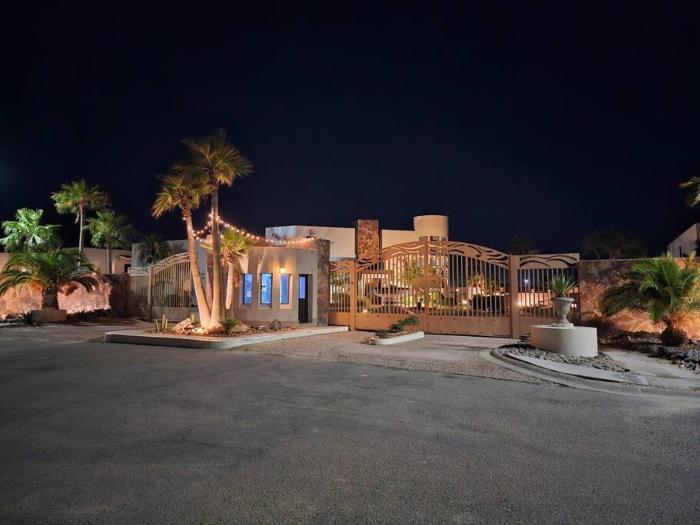 Enjoy your vacations in Luxe, Privacy & Peacefulness