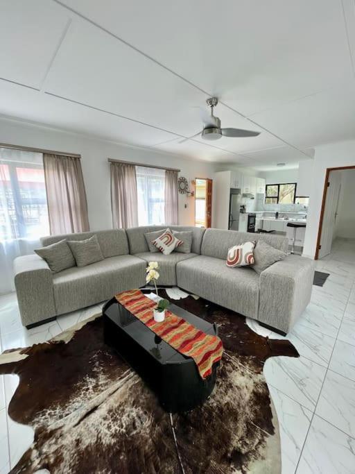 Luxury 1 Bdr Garden Cottage