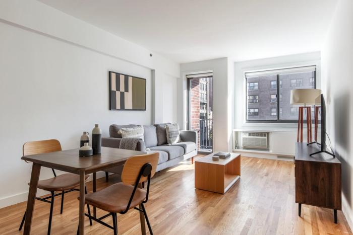 Chelsea 1br w doorman gym nr Flatiron NYC-1320