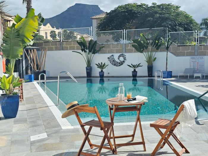 NEW LUXURY RELAXING HOLIDAYS GOLF & SUN, Costa Adeje, Tenerife