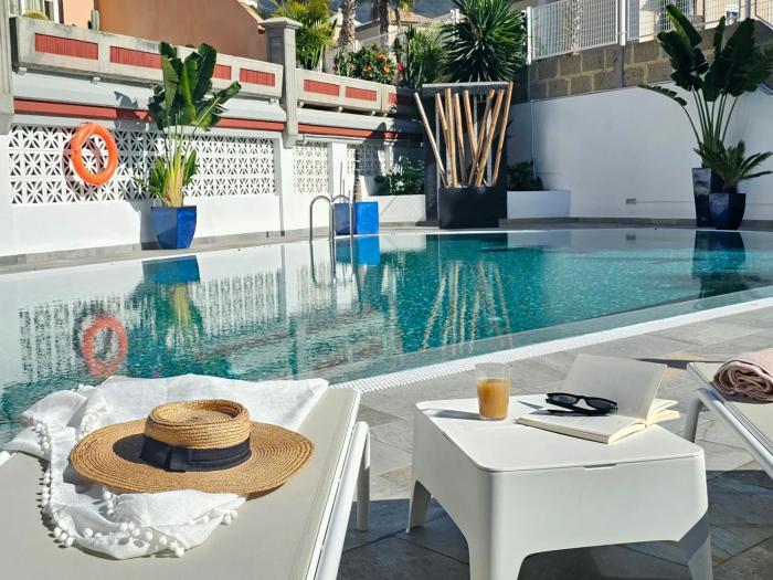 NEW LUXURY RELAXING HOLIDAYS GOLF & SUN, Costa Adeje, Tenerife