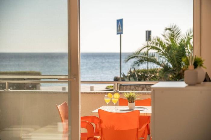 Sea breeze, beachfront apartment