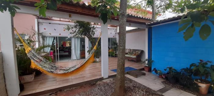 Casa a 300 metros da Praia da Pinheira ,3 km da Guarda do Embaú Sc