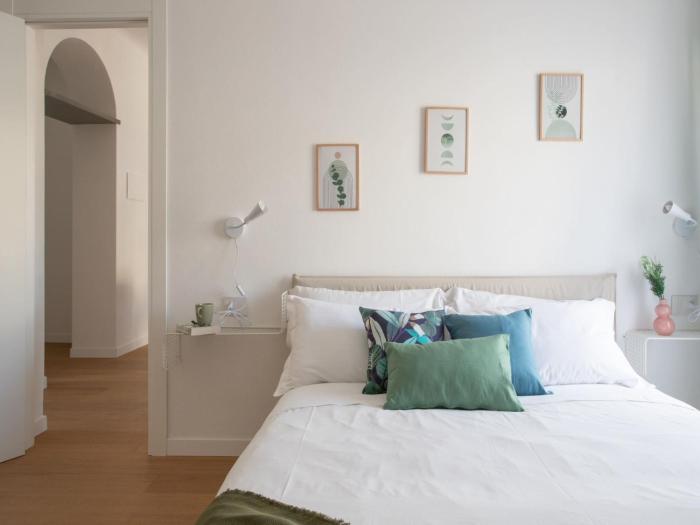 The Best Rent - Two-Bedroom apartment in Navigli area