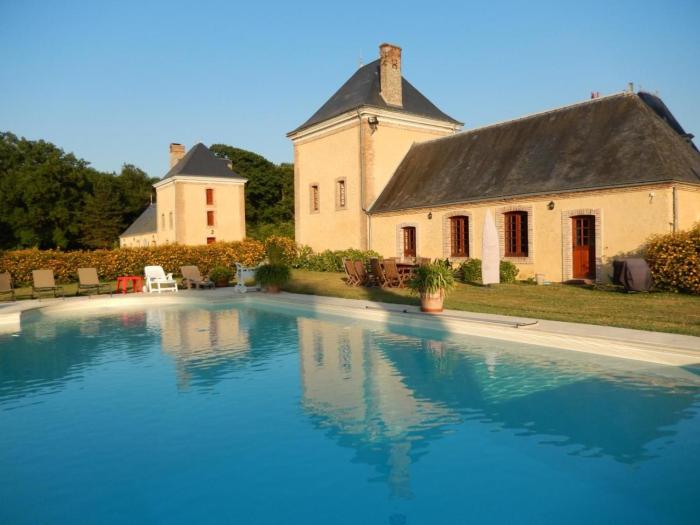 Luxueux gîte avec piscine et Wifi, proche circuit 24H du Mans, animaux bienvenus - FR-1-410-430