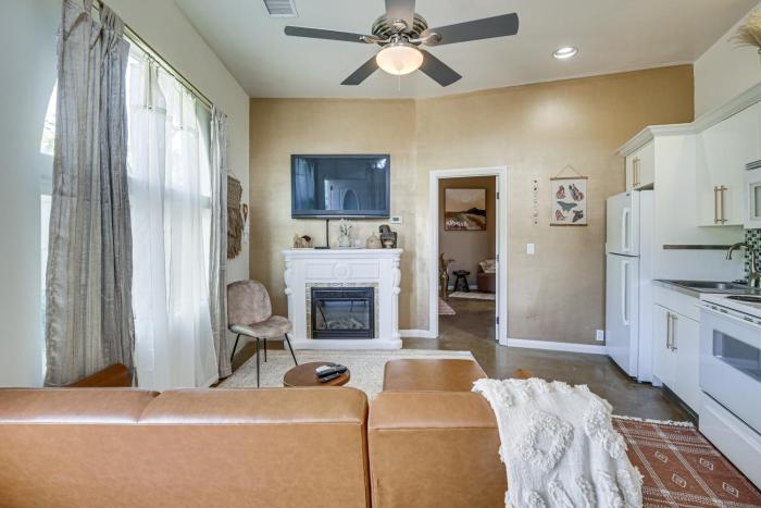 Cozy Alpine Cottage Near Casinos & Trails!