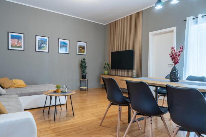 Old Towns Legend: City center condo with balcony