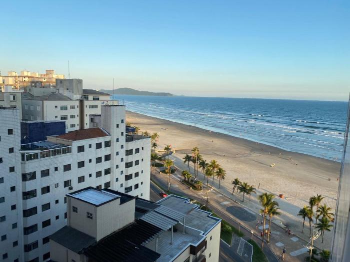 Apartamento kitnet pé na areia praia Ocian