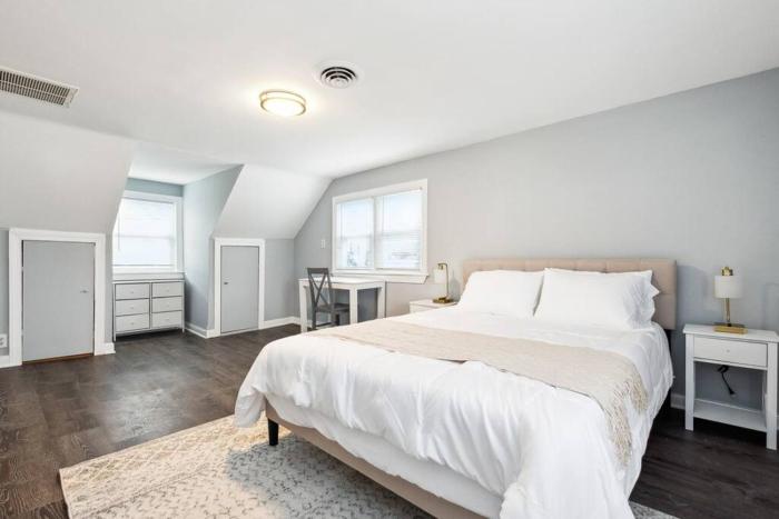 Charming Cottage in Central Location*Near BWI*