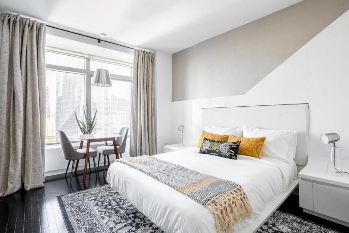 Studio in Tribeca w gym lounge roof deck NYC-1373