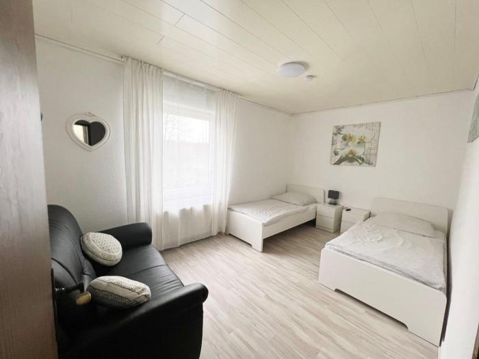 Cozy Workers Apartment in Siegburg