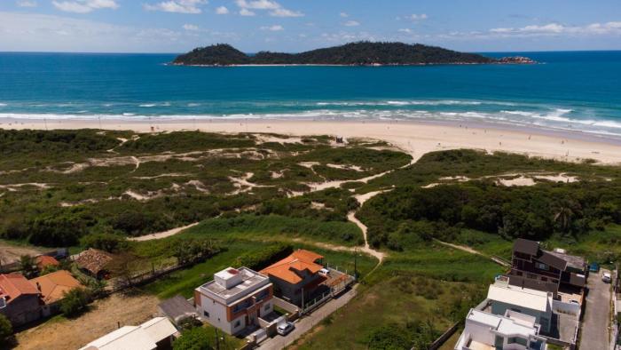 Casa de praia a 200 metros do mar