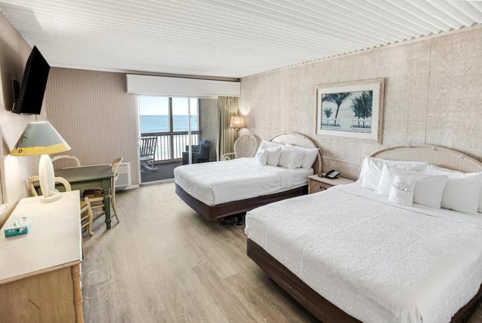 Getaway in our Oceanfront Dune Rooms 2nd Floor