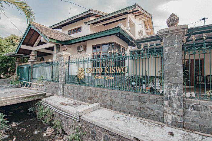 Griyo Kiswo Vacation Home