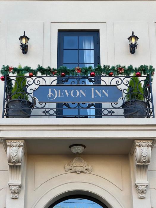 Devon Inn