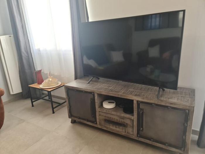 Charmante maison Les Cèdres Bleus