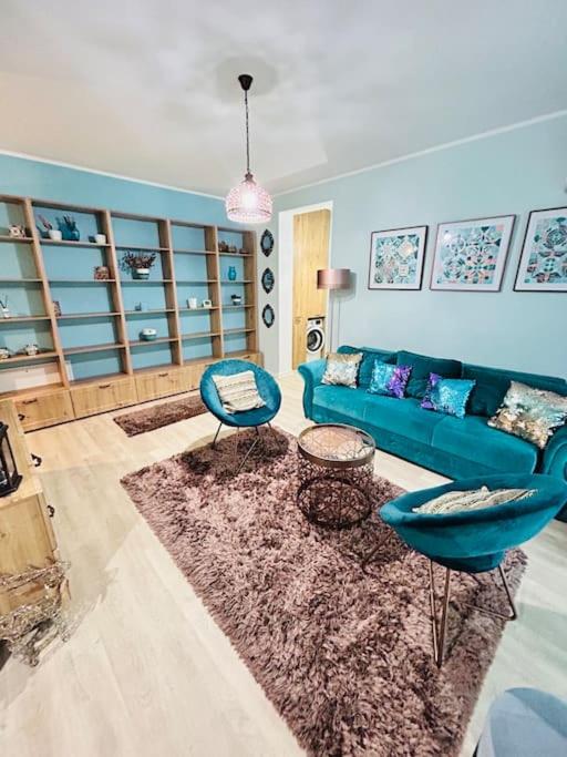 Glamorous feel at home apartment