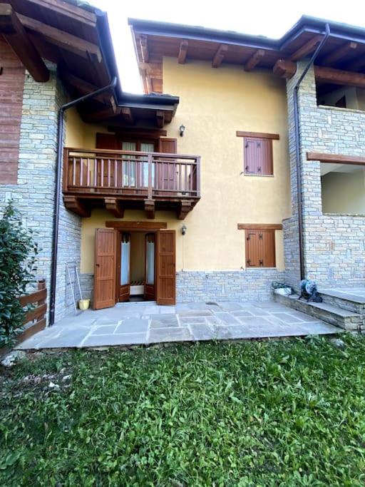 Incantevole Appartamento con Giardino - Garage Privato e Free Wifi