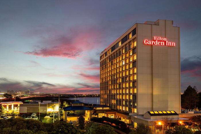 Hilton Garden Inn San FranciscoOakland Bay Bridge