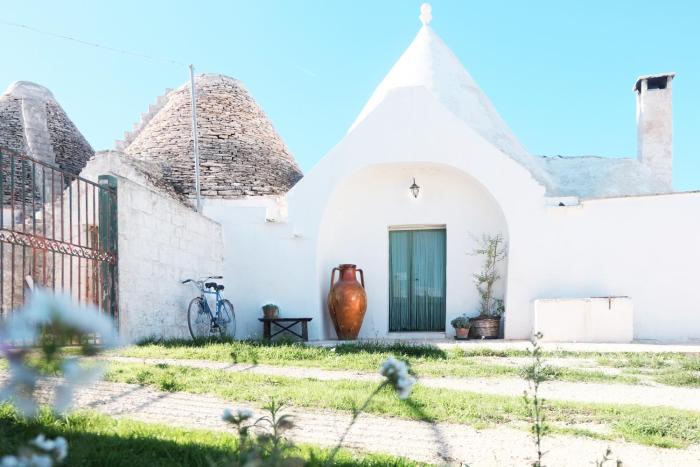 Il Trullo Bianco a Masseria Santalachicca