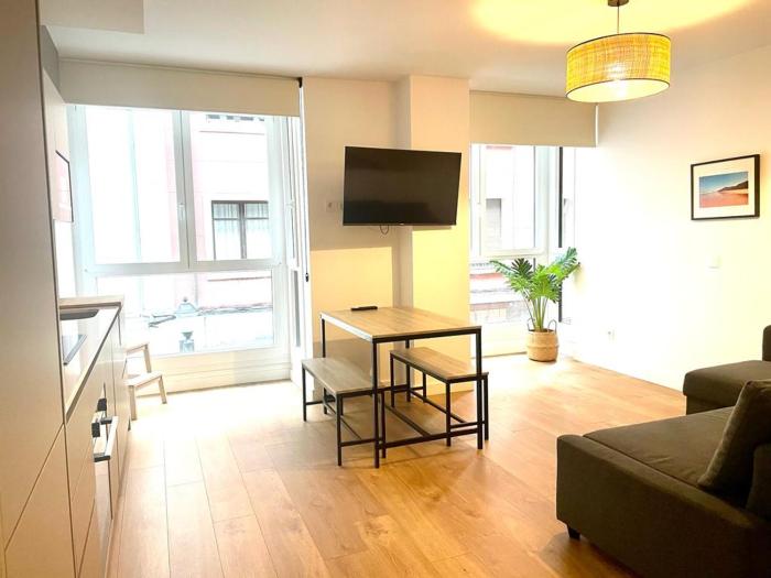 Cervantes céntrico con garaje