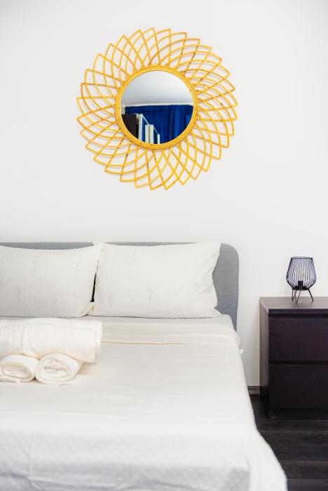 Central Modern Apartment - Victory Square near Government Building