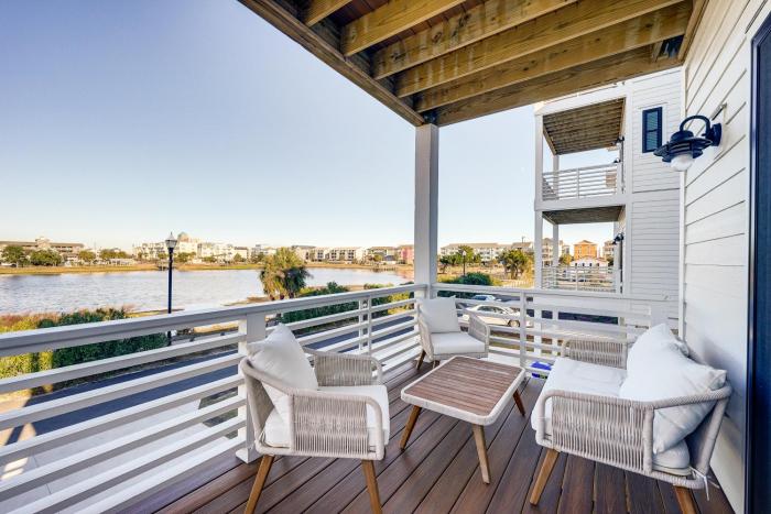 Lakefront Carolina Beach Townhome with 3 Balconies!