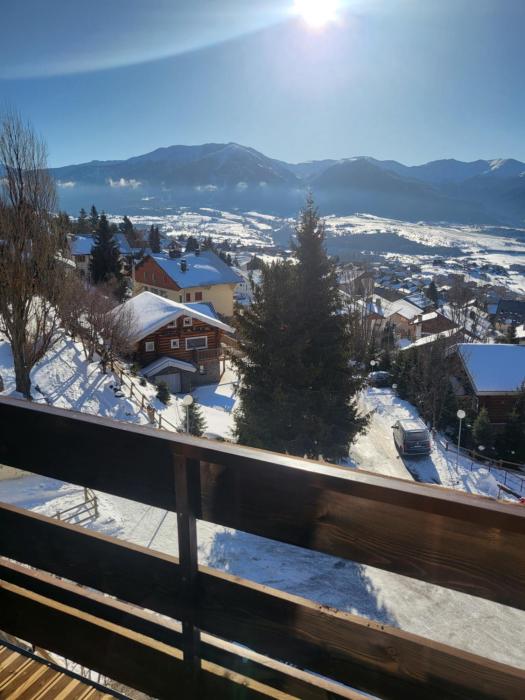Appartement vue sur montagnes avec garage
