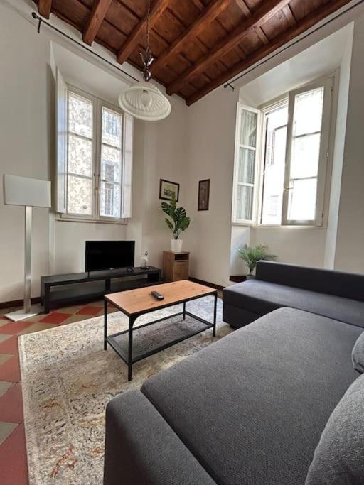 Historic Apartment Via dei Coronari, Piazza Navona