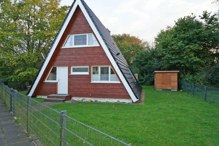 Zeltdachhaus mit moderner Ausstattung