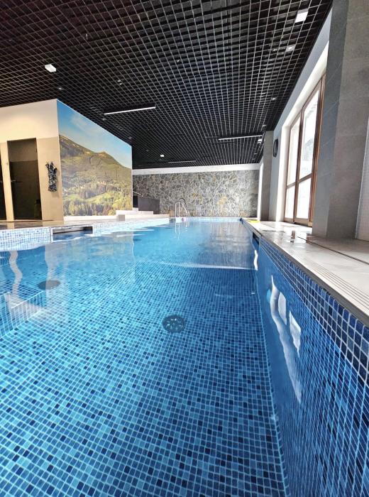 Pine Point Apartament with shared Pools, Jacuzzi, Sauna & Gym