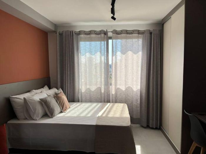 V1702 Seu refúgio na Vila Mariana, CASV, Hospitais e Metrô