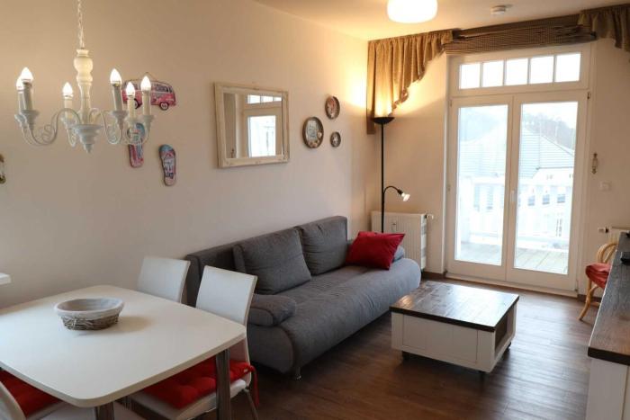 Strandstraße 14 - 51-1